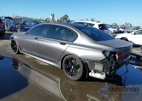 2017 BMW 750I из США, поврежденный, VIN WBA7F0C30HGM22255